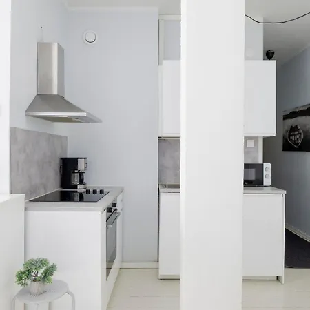 Stylish And Renovated Apartment In Punavuori Helsinki Exterior photo